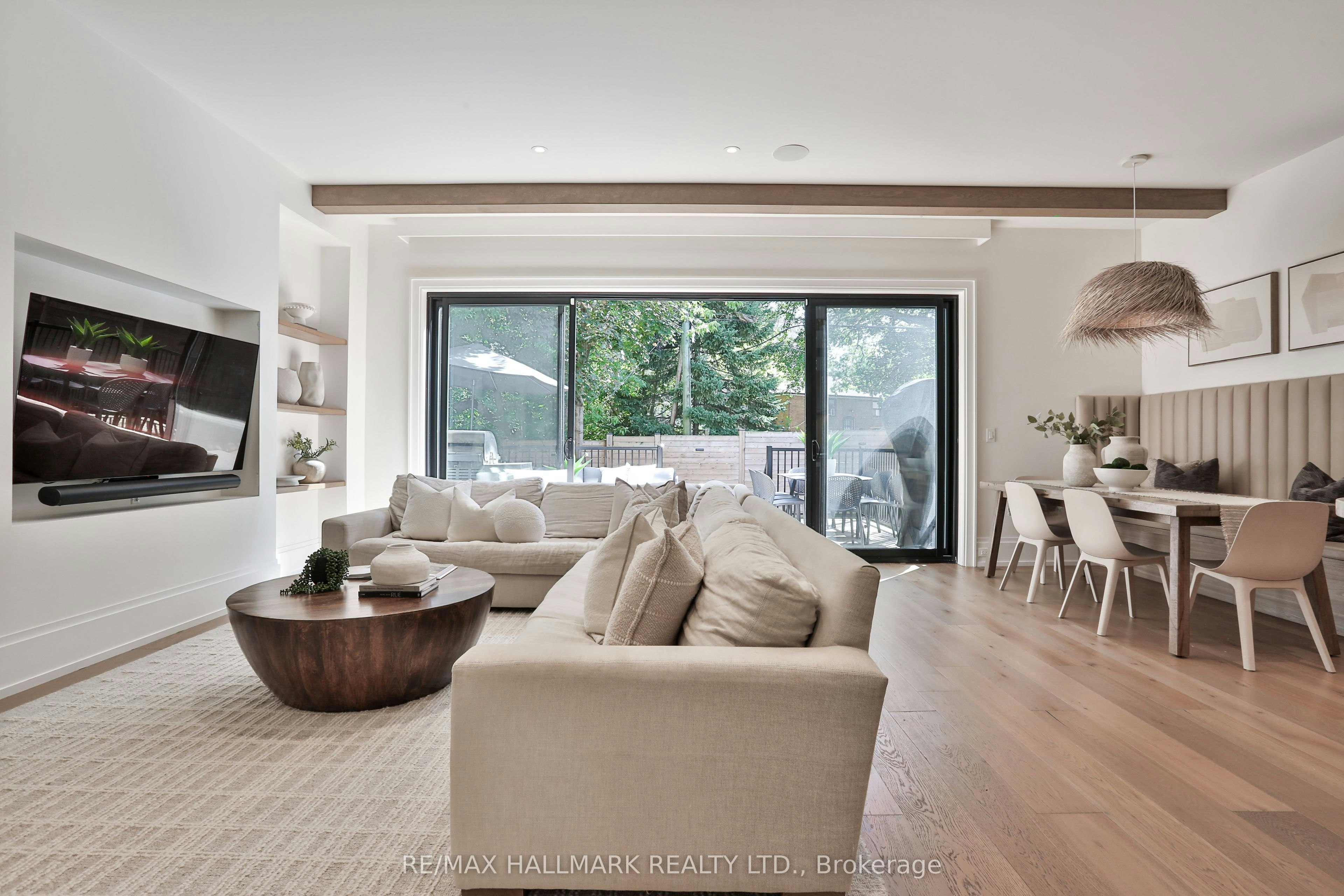 215 Ava Road, Toronto, ON, M6C 1W9 - 18