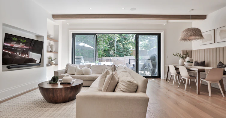 215 Ava Road, Toronto, ON, M6C 1W9 - 18