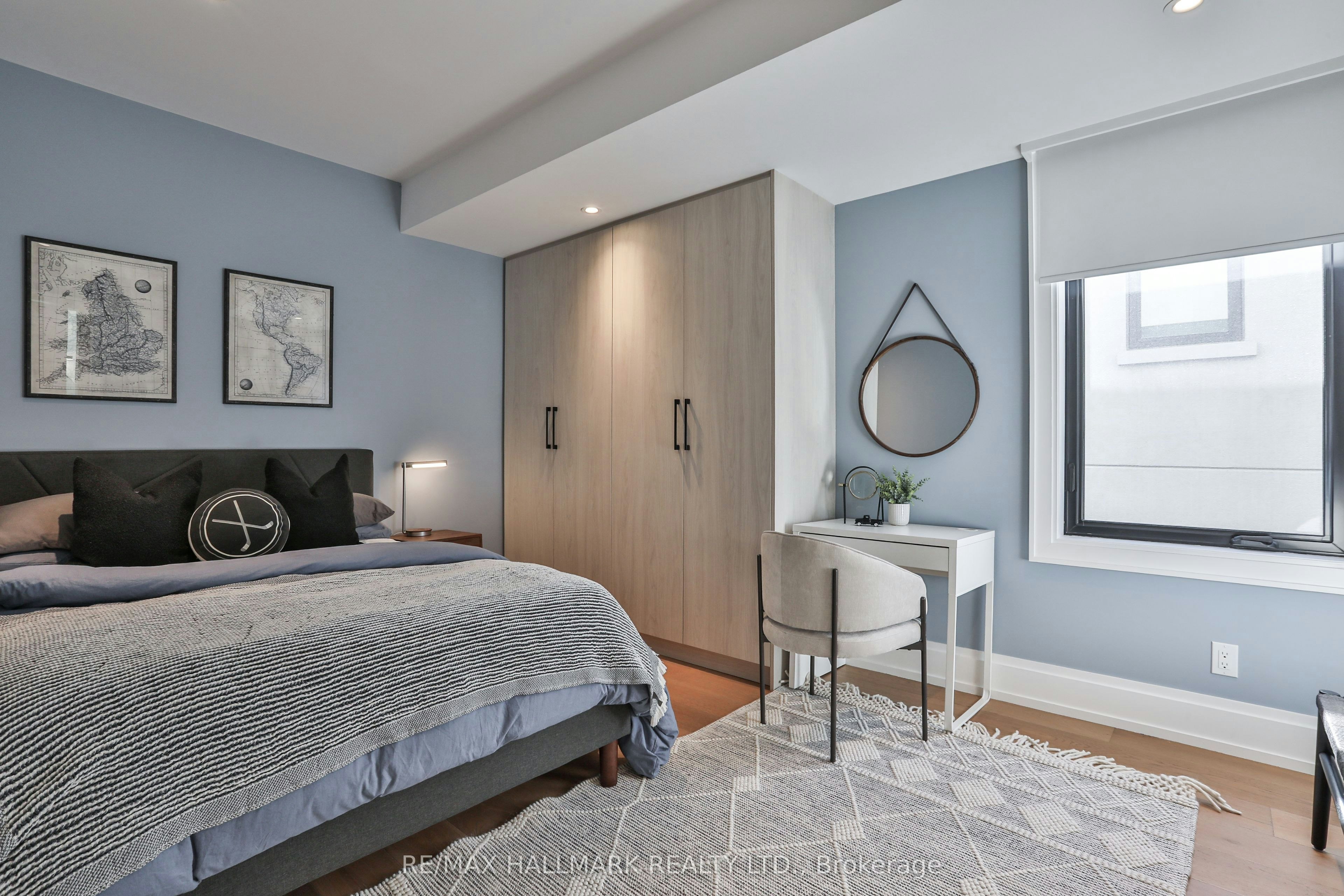 215 Ava Road, Toronto, ON, M6C 1W9 - 28