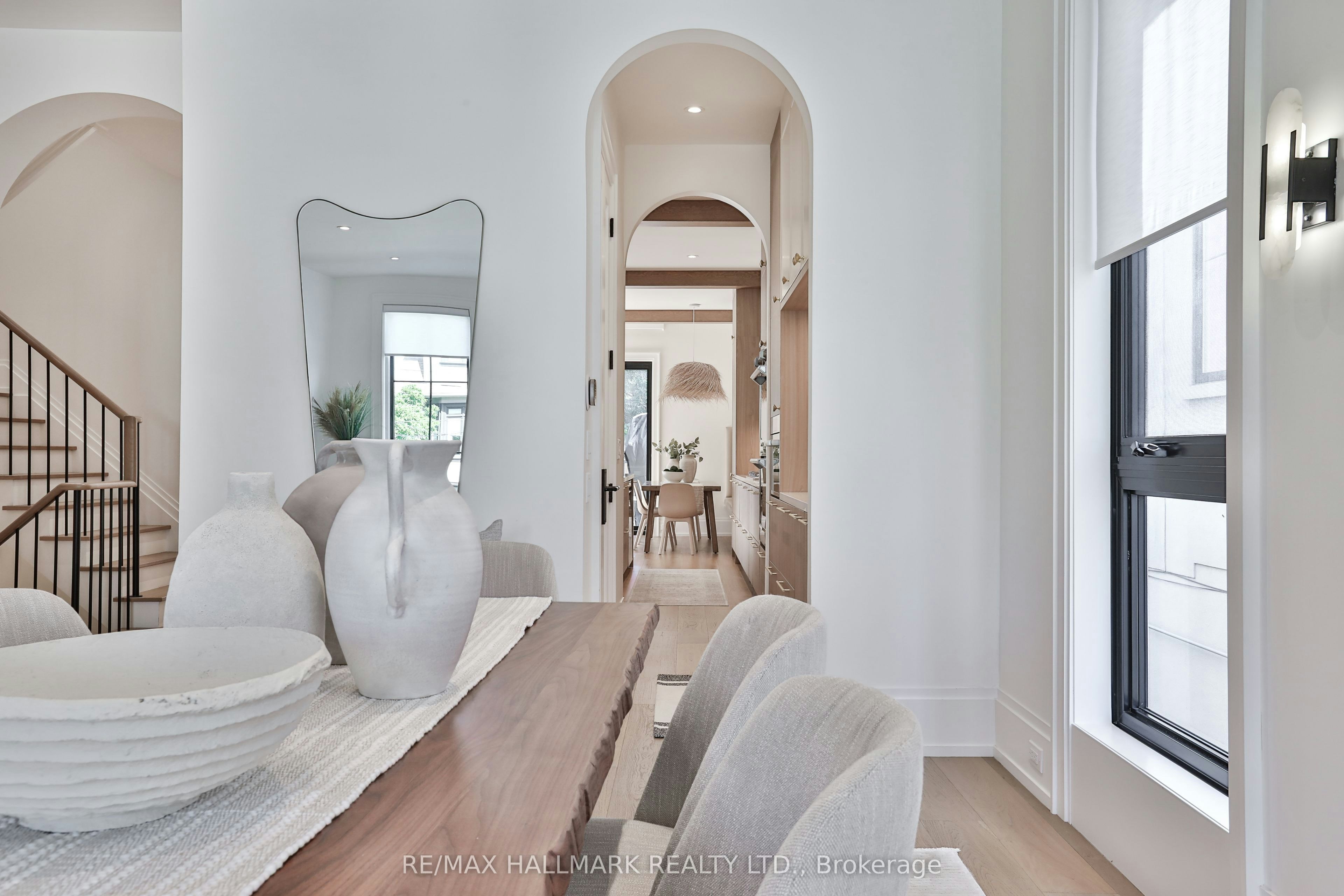 215 Ava Road, Toronto, ON, M6C 1W9 - 11