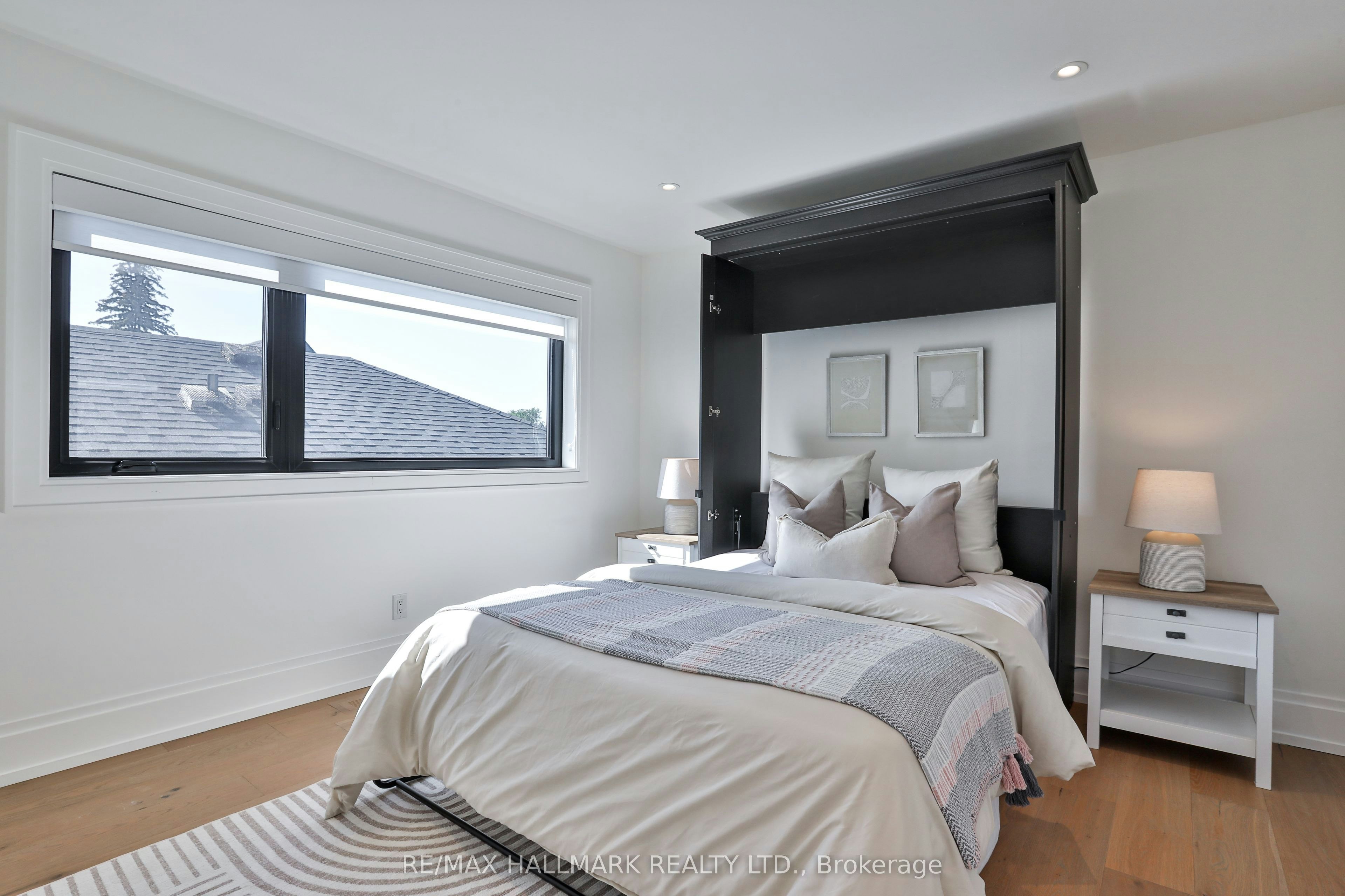 215 Ava Road, Toronto, ON, M6C 1W9 - 36