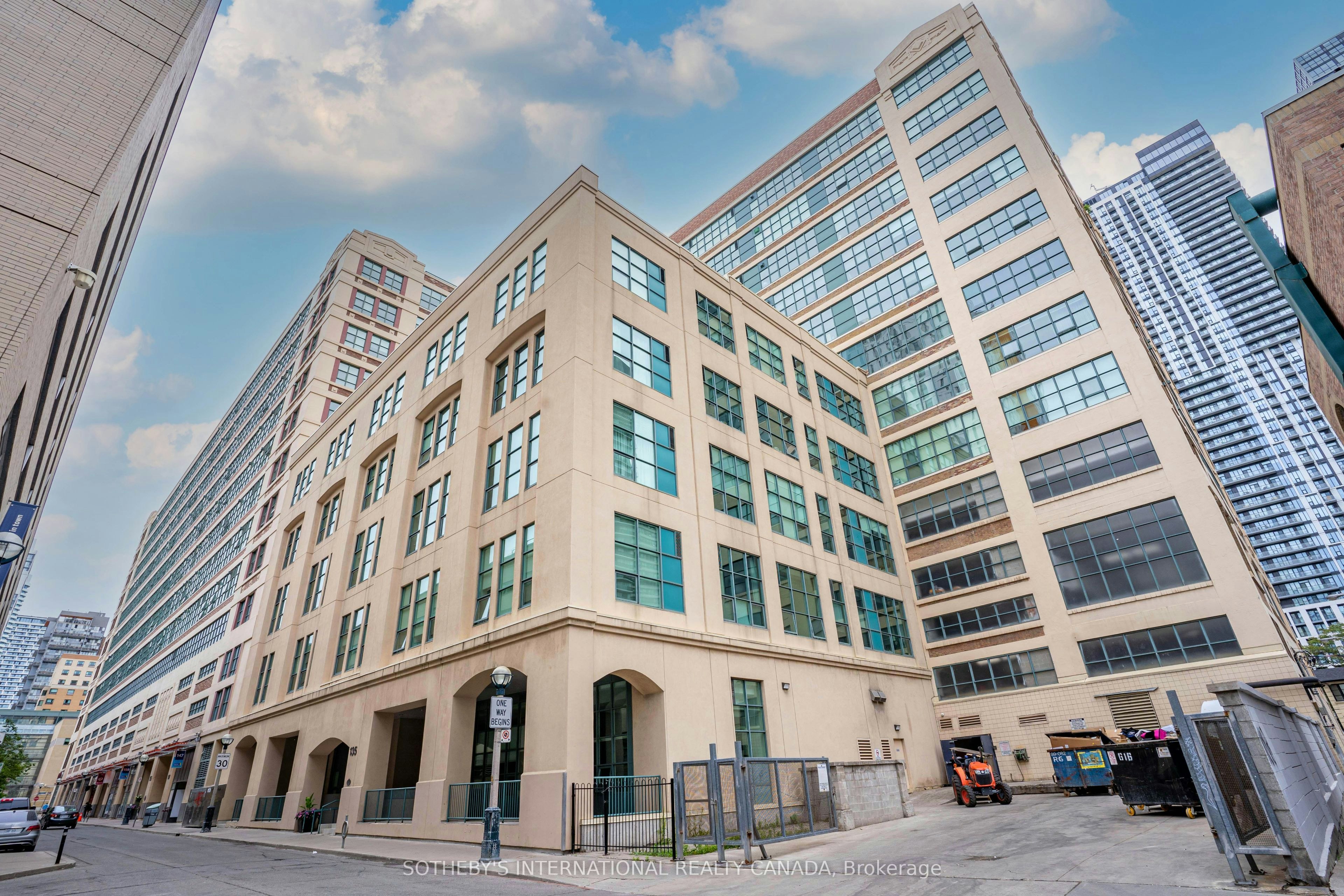 209-135 Dalhousie Street, Toronto, ON, M5B 2P7 - 2