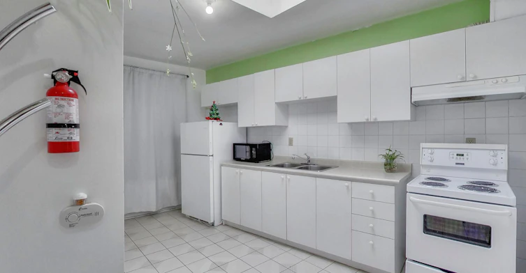 Apt #2-1584 Dundas Street W, Toronto, ON, M6K 1T8 - 5