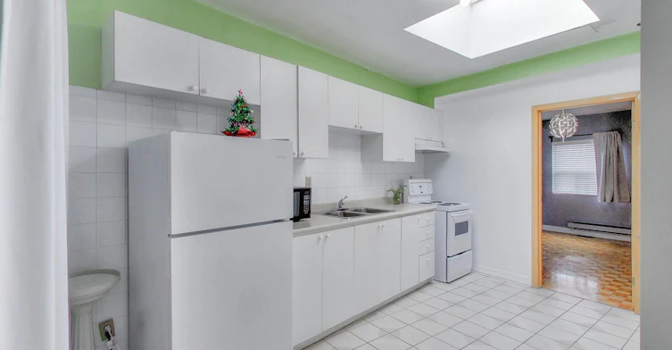 Apt #2-1584 Dundas Street W, Toronto, ON, M6K 1T8 - 6