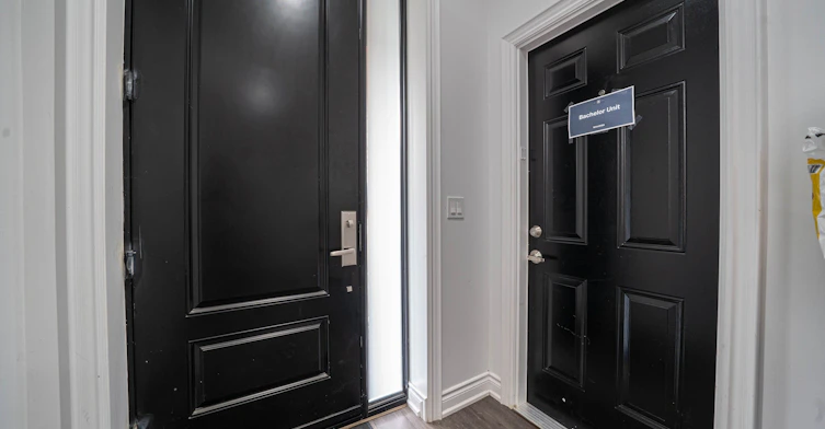 Studio-208 Dovercourt Road, Toronto, ON, M6J 3C8 - 4