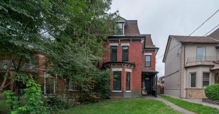 Studio-208 Dovercourt Road, Toronto, ON, M6J 3C8 - 3