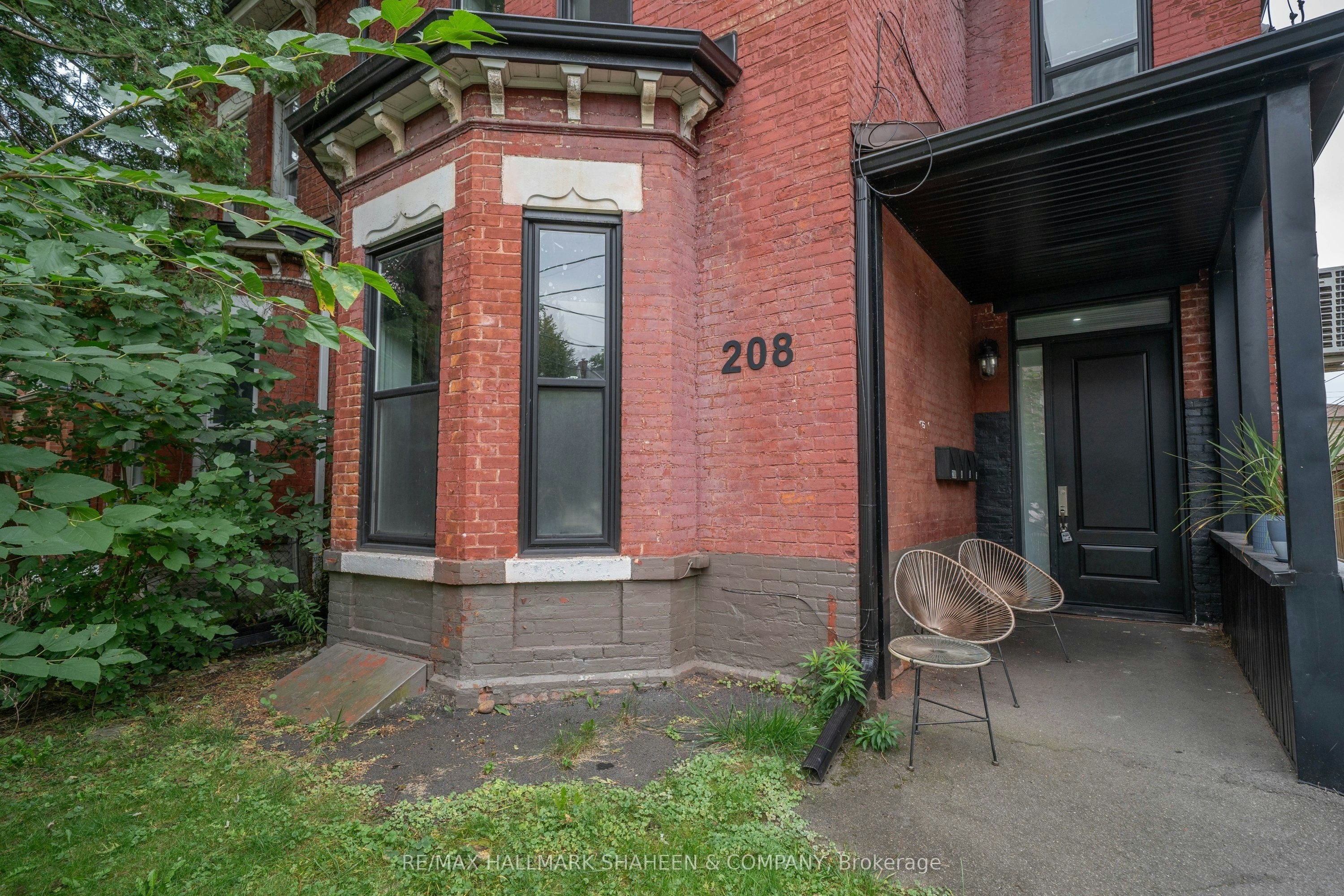 Studio-208 Dovercourt Road, Toronto, ON, M6J 3C8