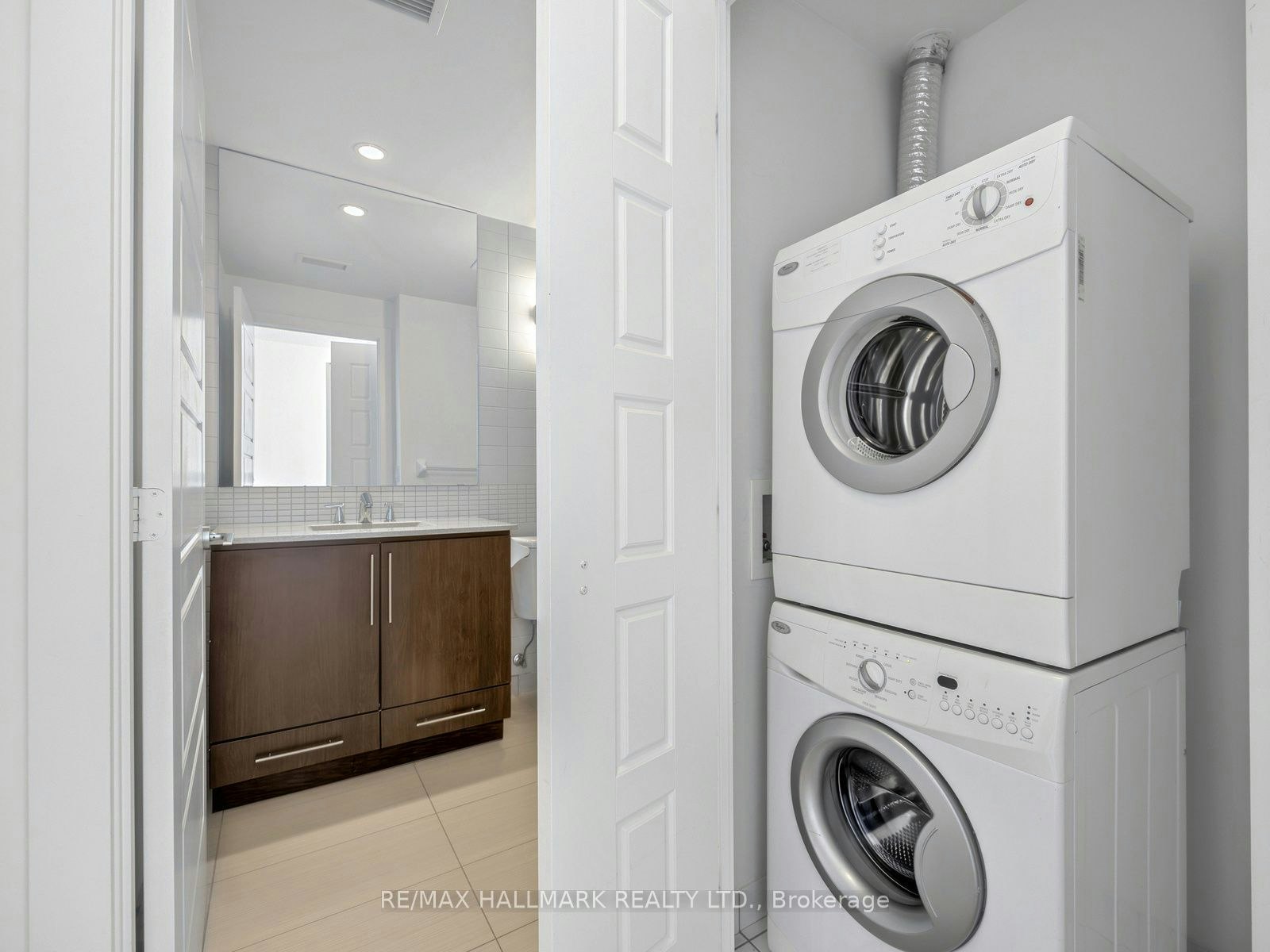 PH2-28 Linden Street, Toronto, ON, M4Y 0A4 - 25
