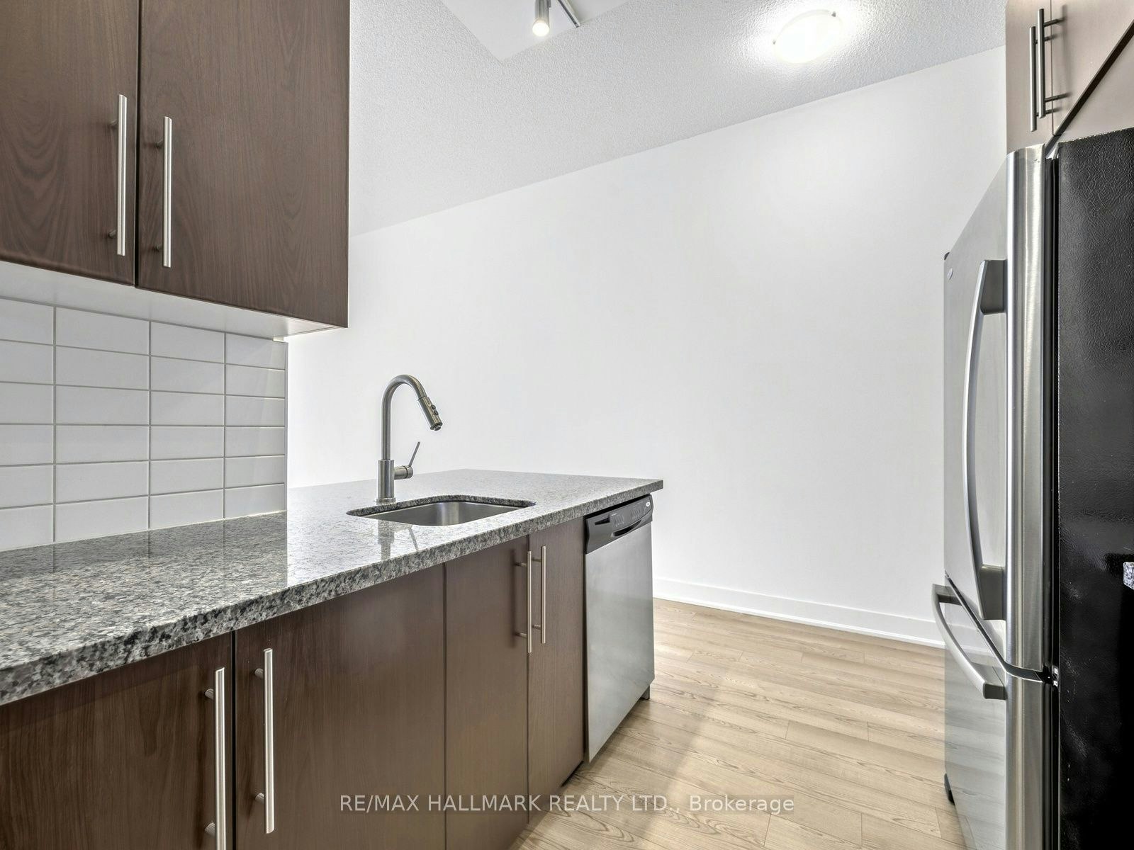 PH2-28 Linden Street, Toronto, ON, M4Y 0A4 - 14