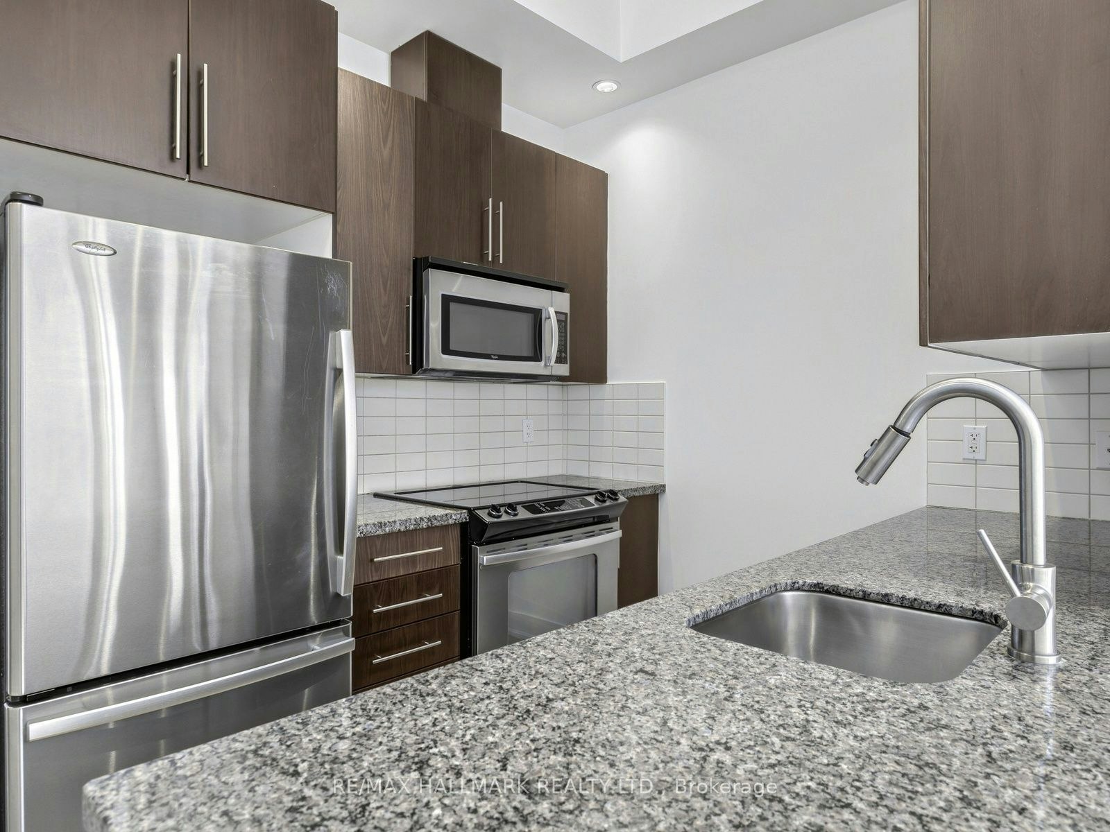 PH2-28 Linden Street, Toronto, ON, M4Y 0A4 - 16