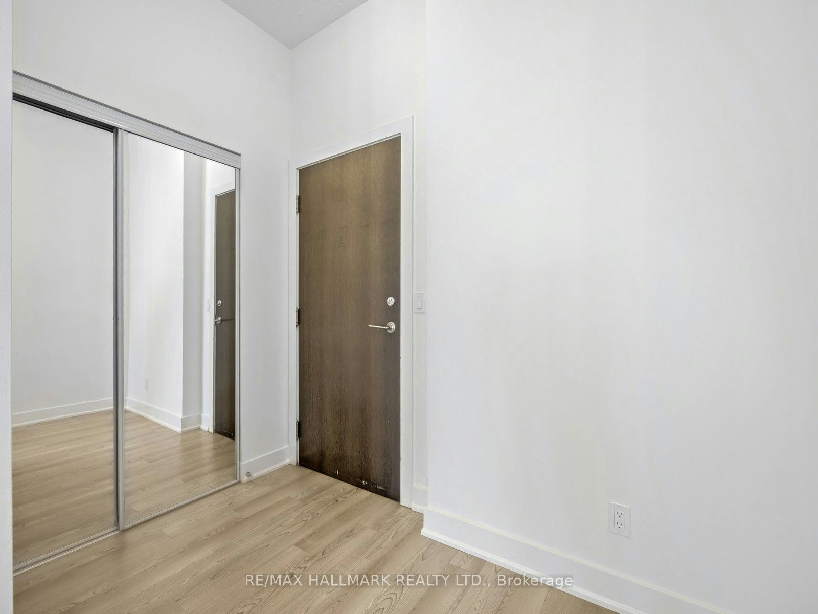 PH2-28 Linden Street, Toronto, ON, M4Y 0A4 - 5