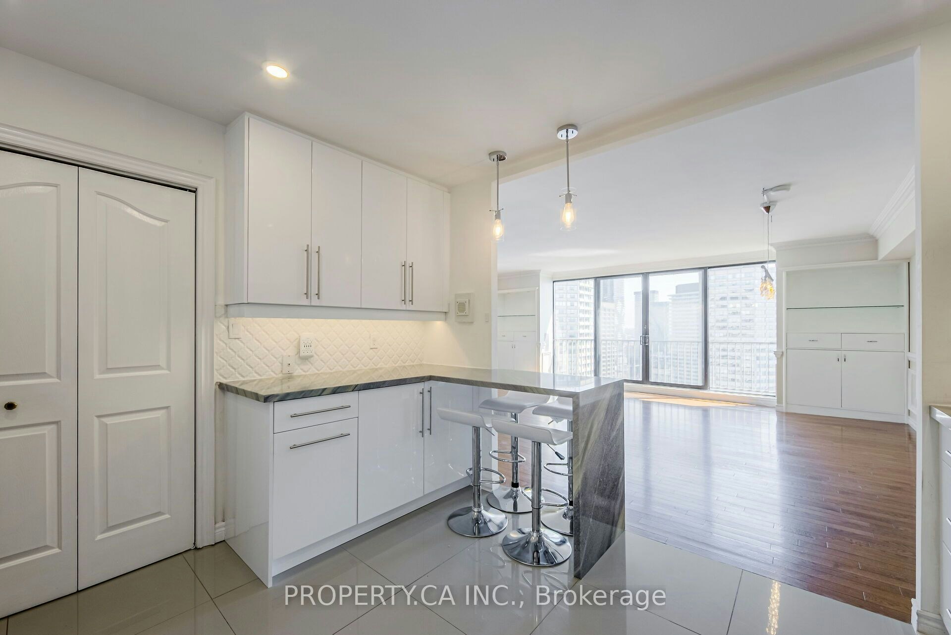 2805-33 Harbour Square, Toronto, ON, M5J 2G2 - 10