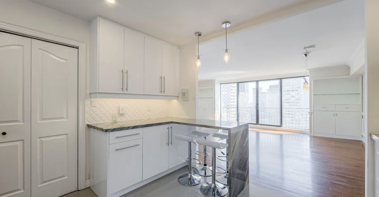 2805-33 Harbour Square, Toronto, ON, M5J 2G2 - 10