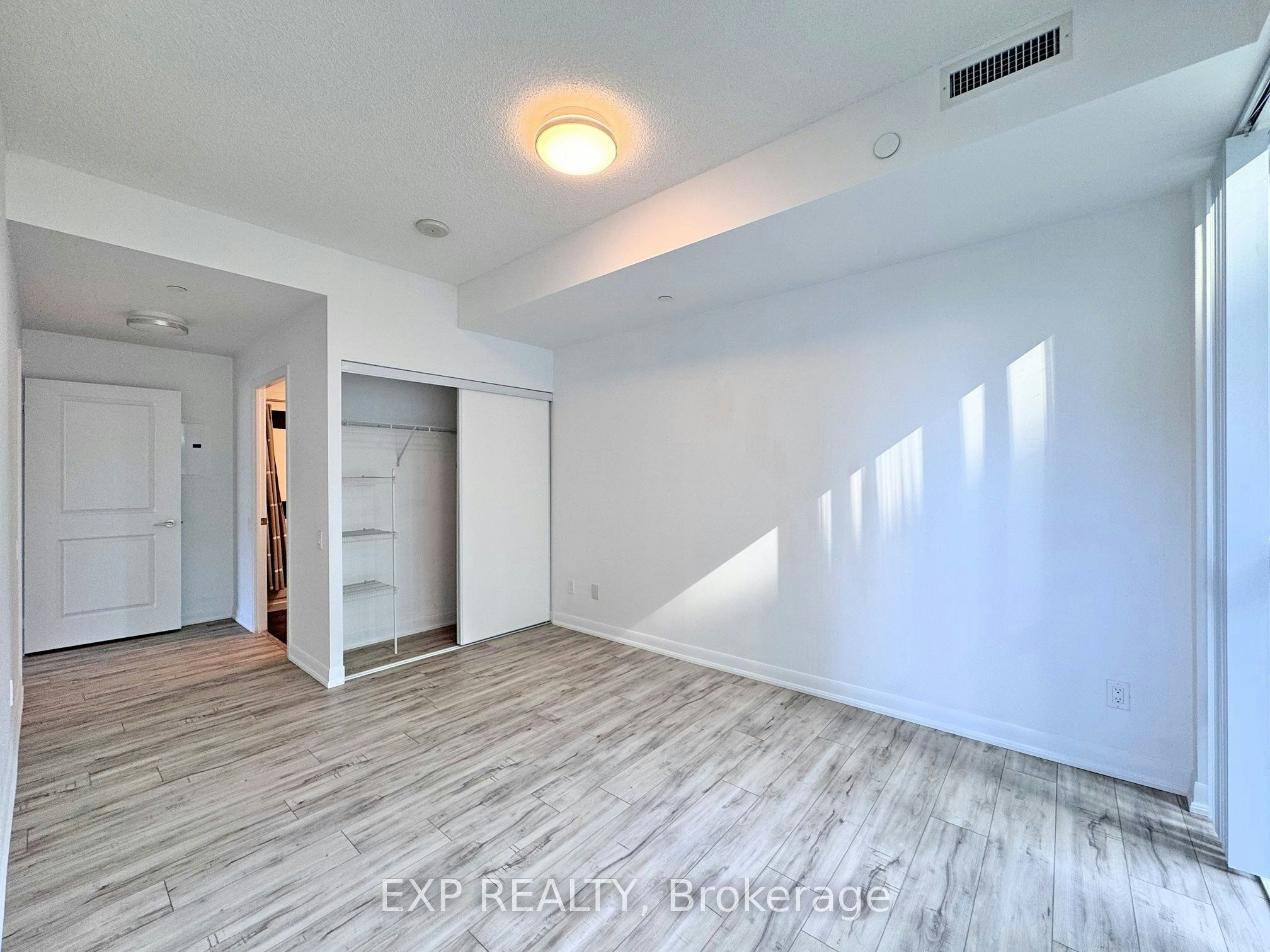 216-5168 Yonge Street, Toronto, ON, M2N 0G1 - 7
