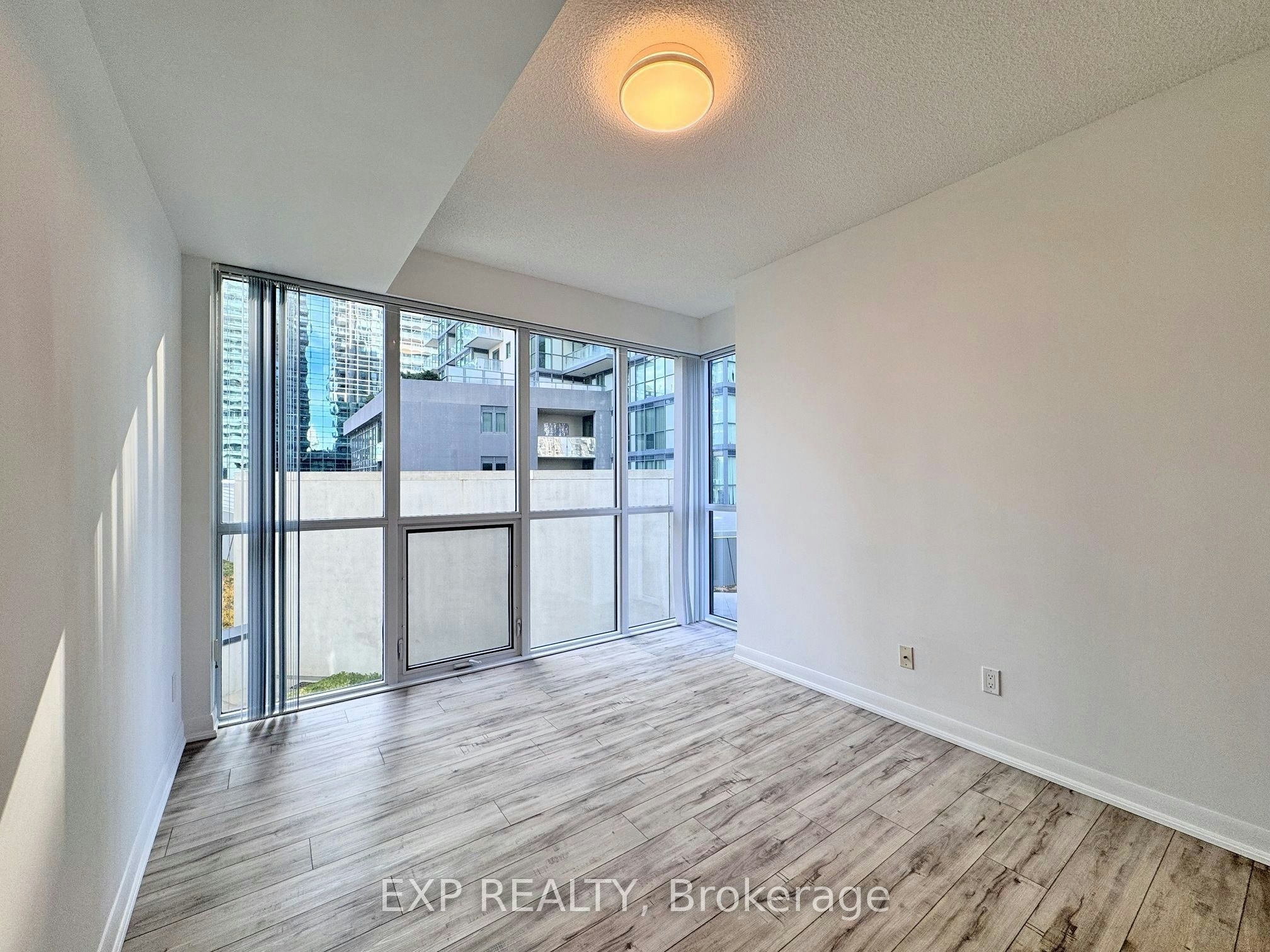 216-5168 Yonge Street, Toronto, ON, M2N 0G1 - 8