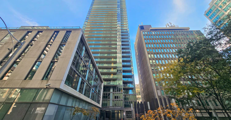 3406-33 Lombard Street, Toronto, ON, M5C 3H8 - 2
