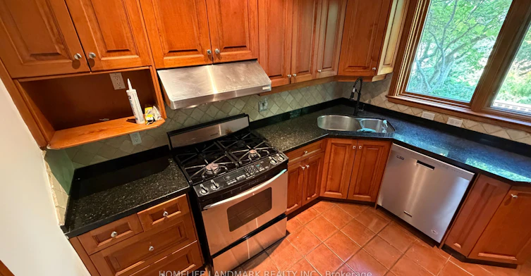 702 Sheppard Ave Avenue E, Toronto, ON, M2K 1B7 - 14