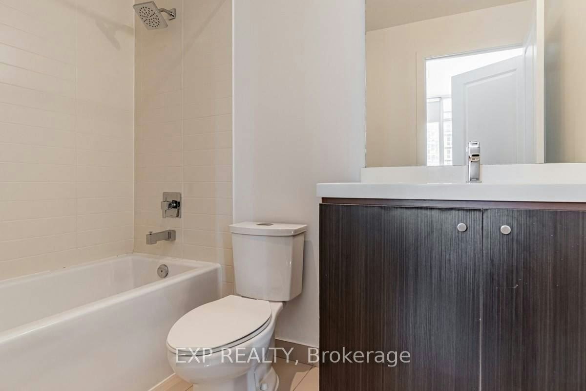 1311-105 George Street, Toronto, ON, M5A 0L4 - 11