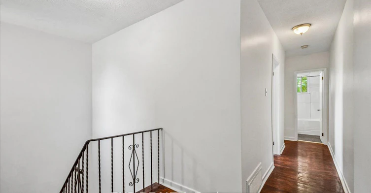 346 Westmount Avenue, Toronto, ON, M6E 3N2 - 14