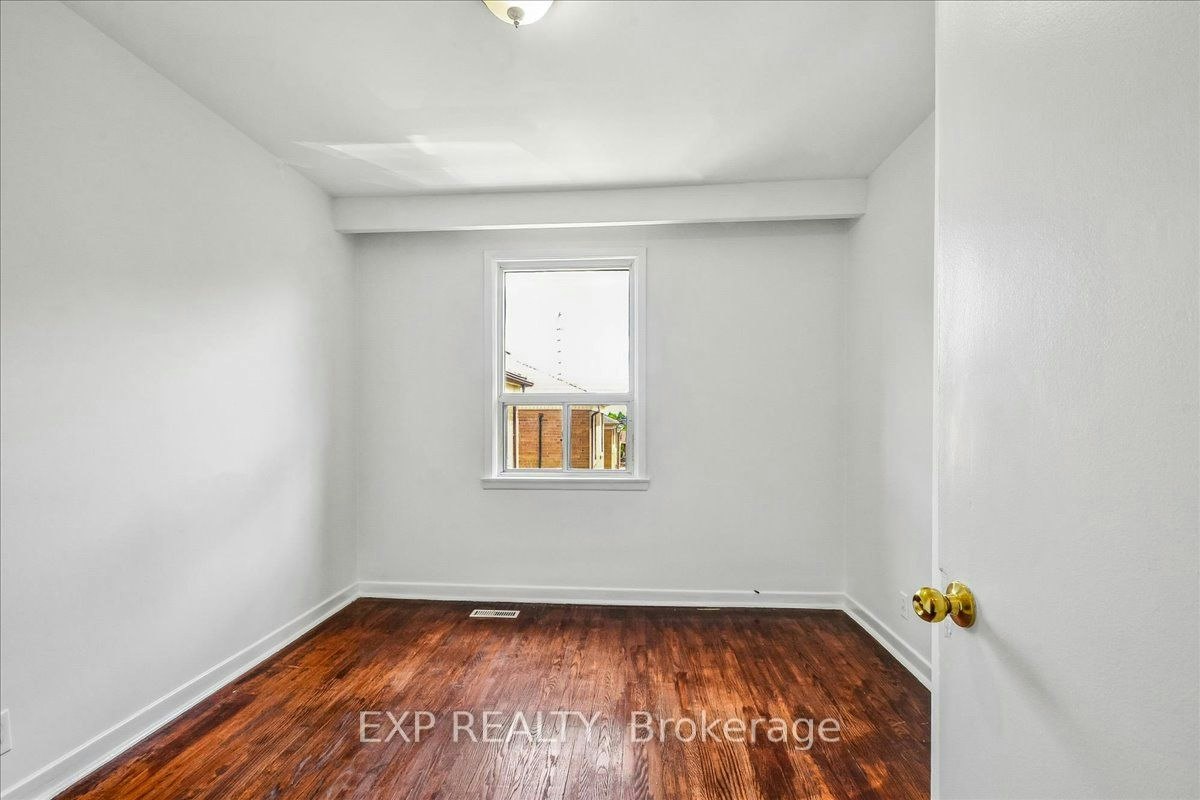 346 Westmount Avenue, Toronto, ON, M6E 3N2 - 18