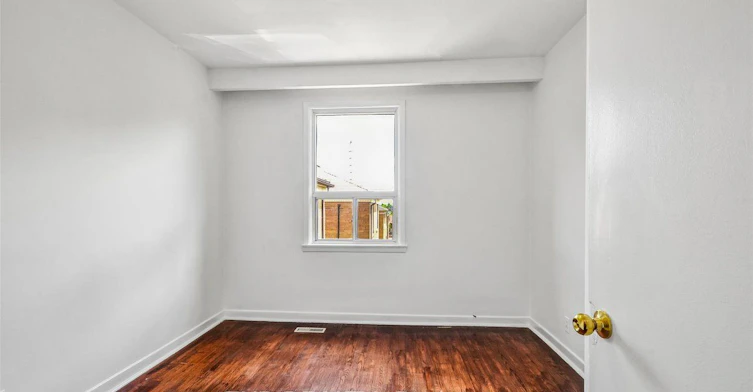 346 Westmount Avenue, Toronto, ON, M6E 3N2 - 18