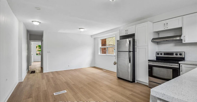 346 Westmount Avenue, Toronto, ON, M6E 3N2 - 8