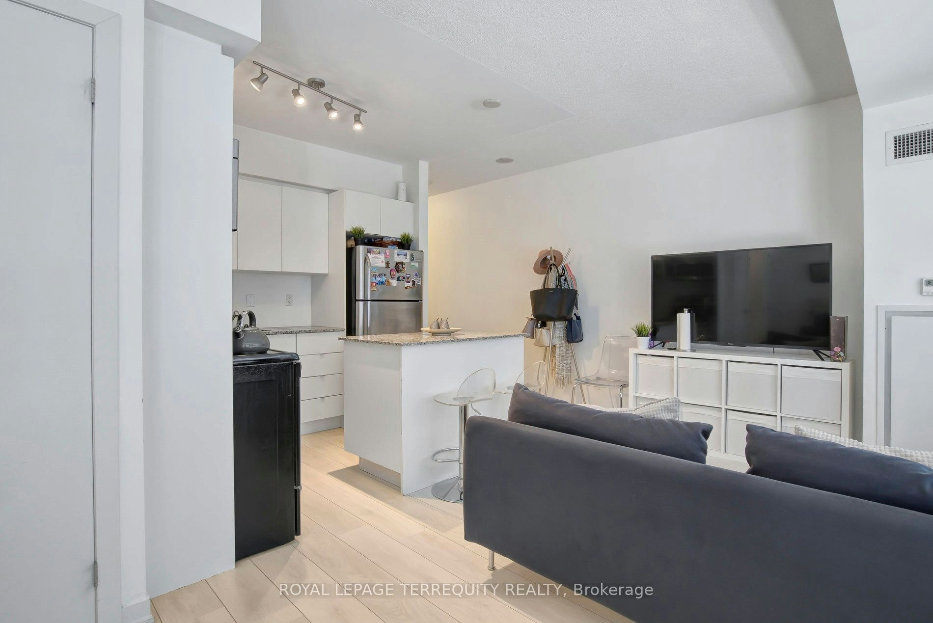 302-55 East Liberty Street, Toronto, ON, M6K 3P9 - 7