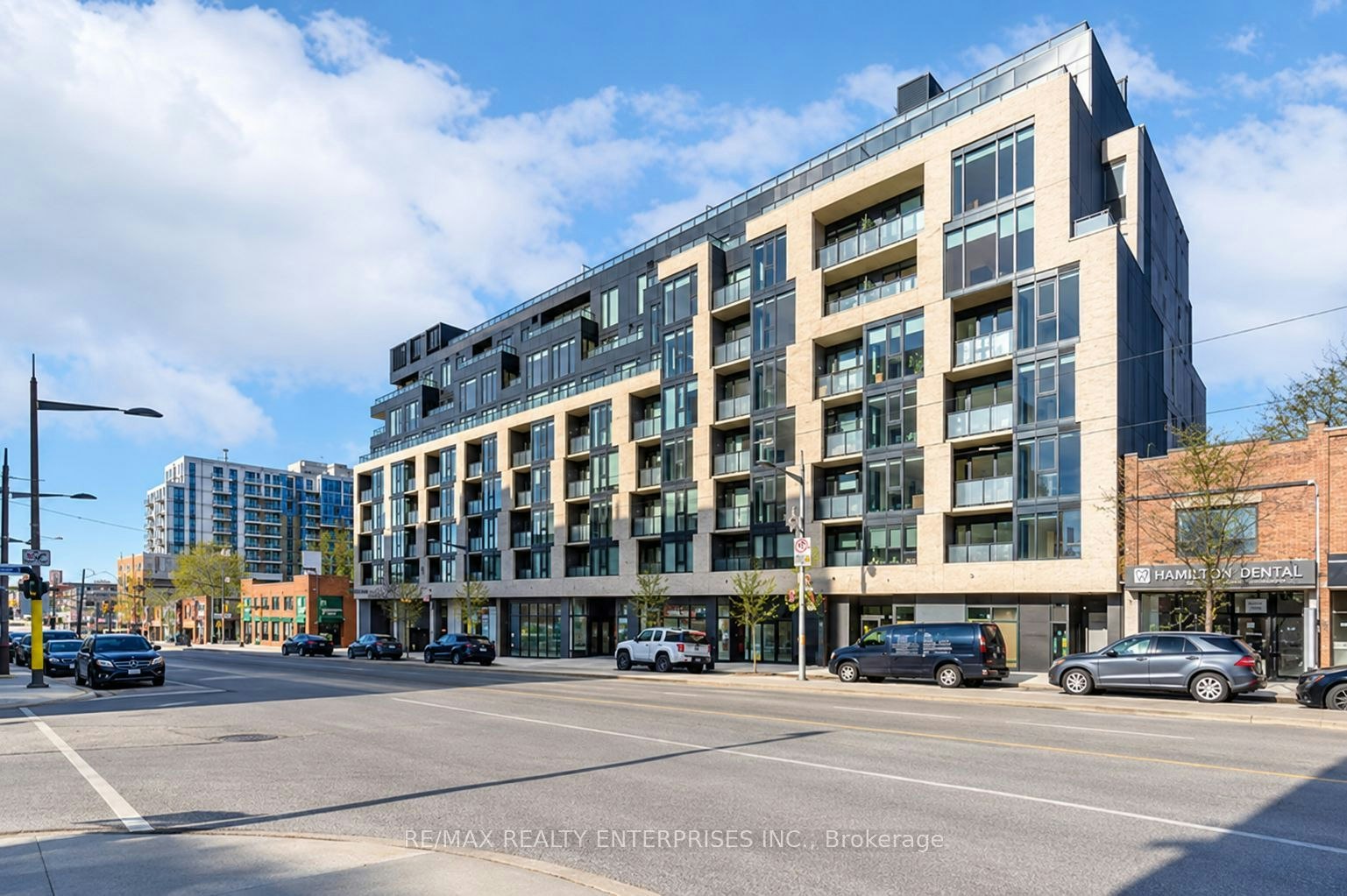 606-840 St Clair Avenue W, Toronto, ON, M6C 1C1