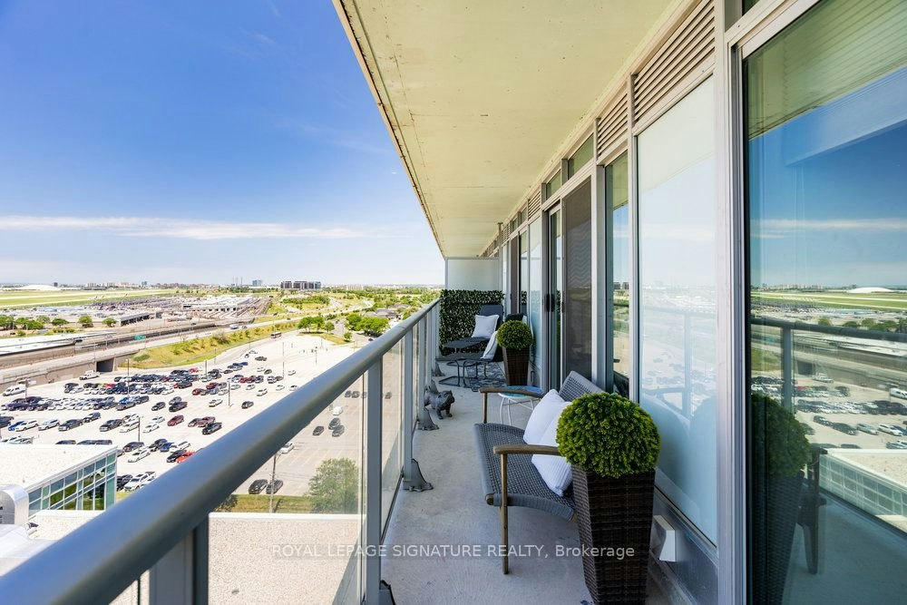 1310E-555 Wilson Avenue, Toronto, ON, M3H 0C5 - 16