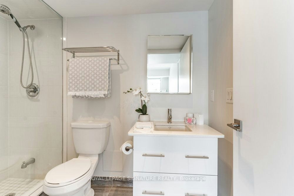 1310E-555 Wilson Avenue, Toronto, ON, M3H 0C5 - 13