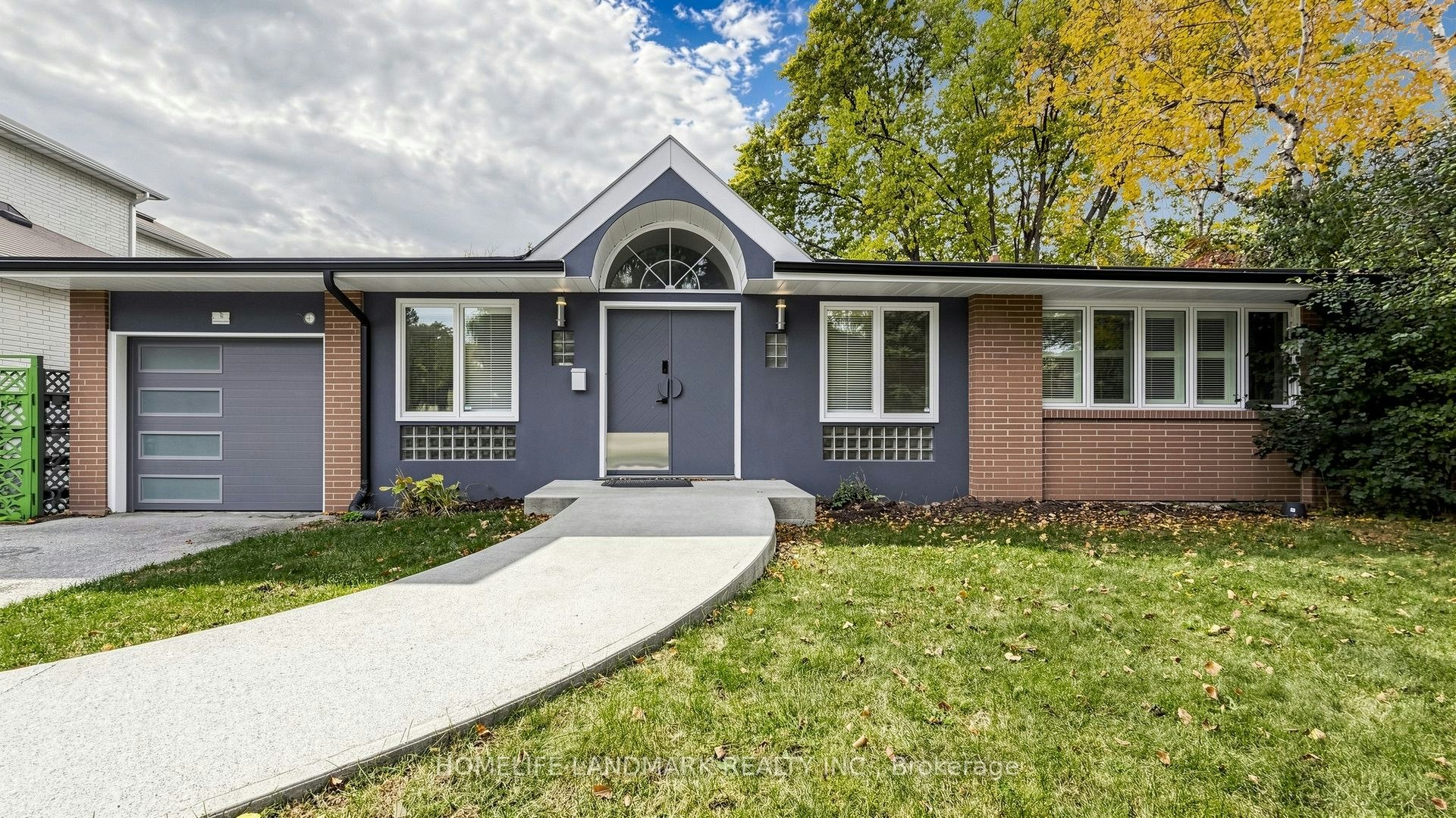 1 Malabar Place, Toronto, ON, M3B 1A4