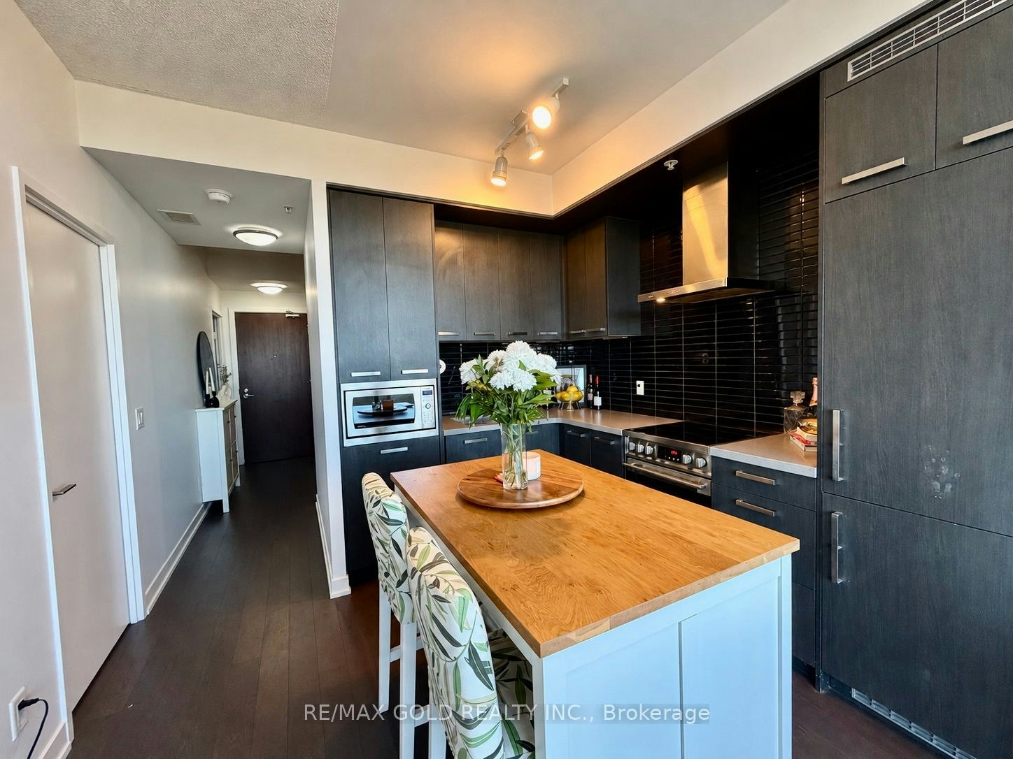 N514-120 Bayview Avenue, Toronto, ON, M5A 0G4 - 9