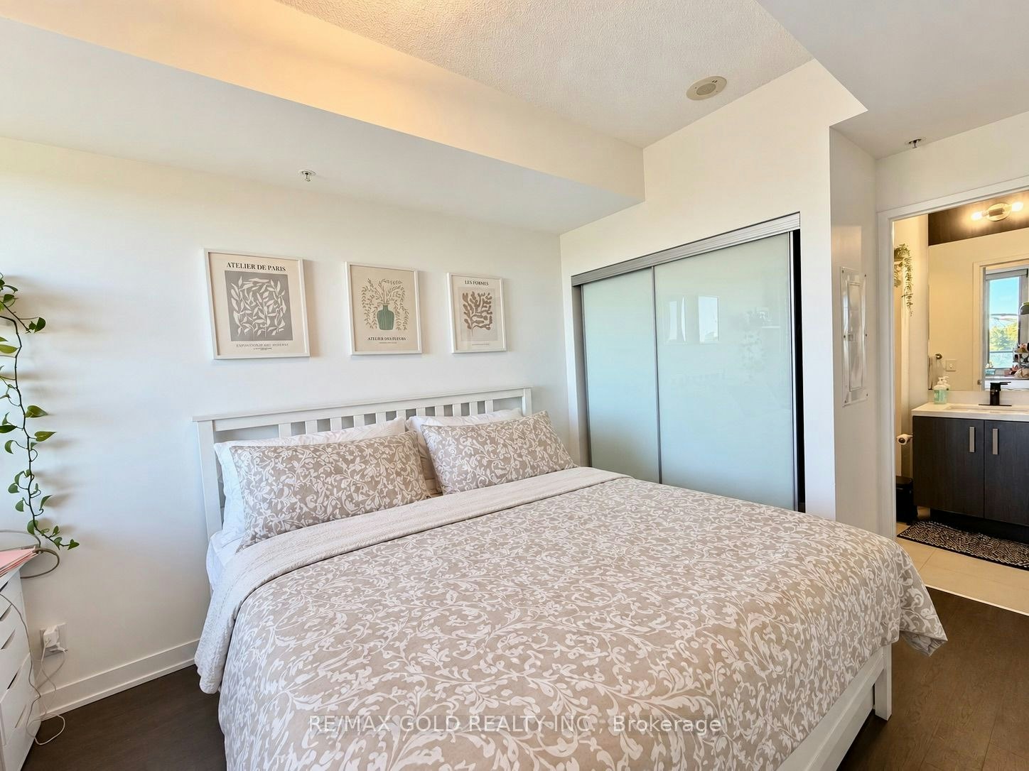N514-120 Bayview Avenue, Toronto, ON, M5A 0G4 - 18