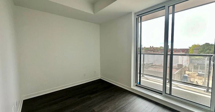 411-185 Alberta Avenue, Toronto, ON, M6C 0A5 - 9