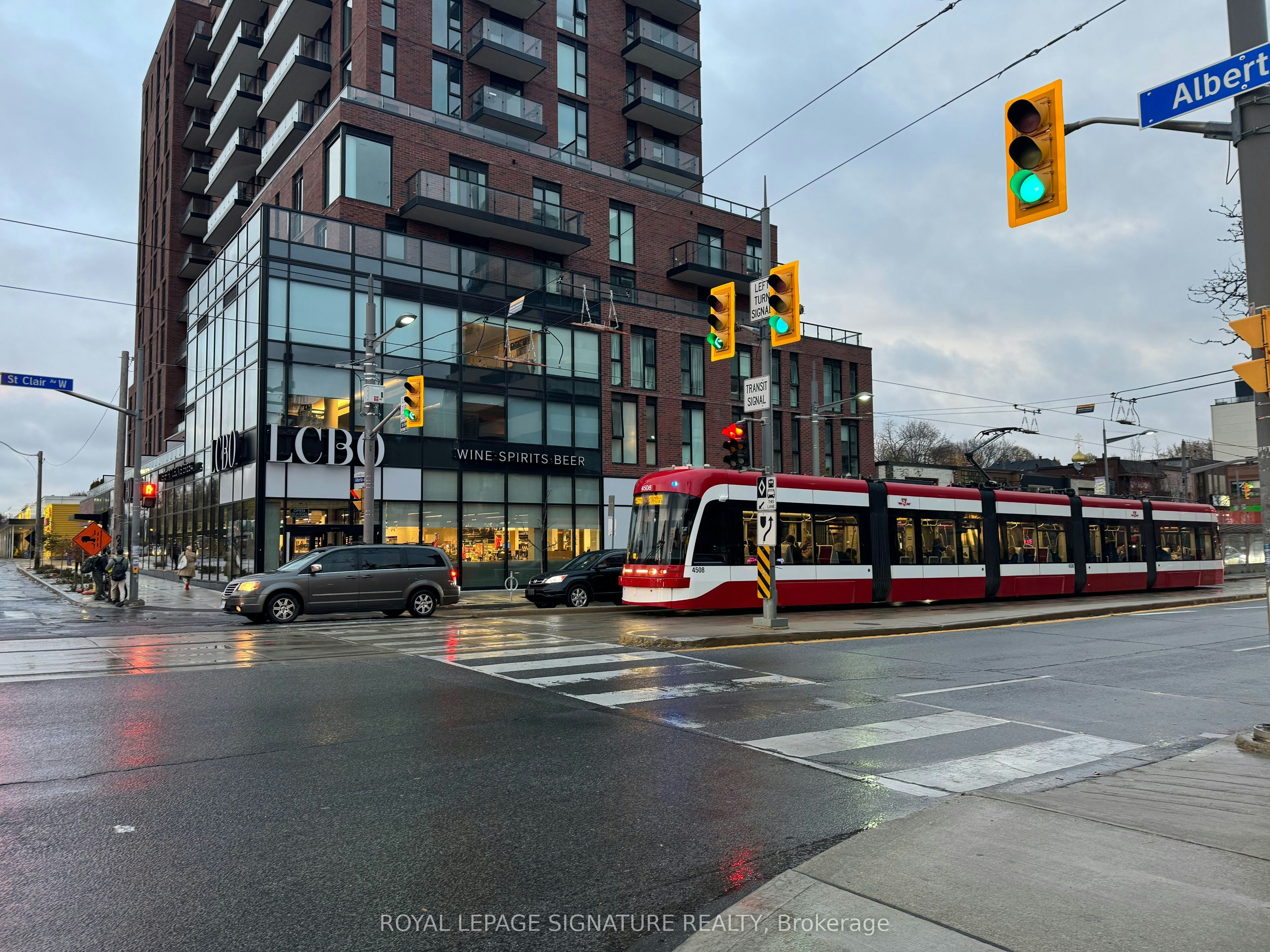 411-185 Alberta Avenue, Toronto, ON, M6C 0A5 - 29