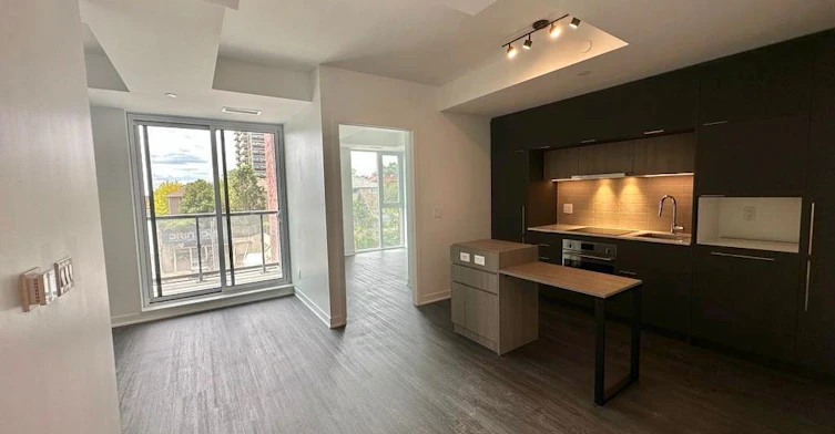 411-185 Alberta Avenue, Toronto, ON, M6C 0A5 - 6