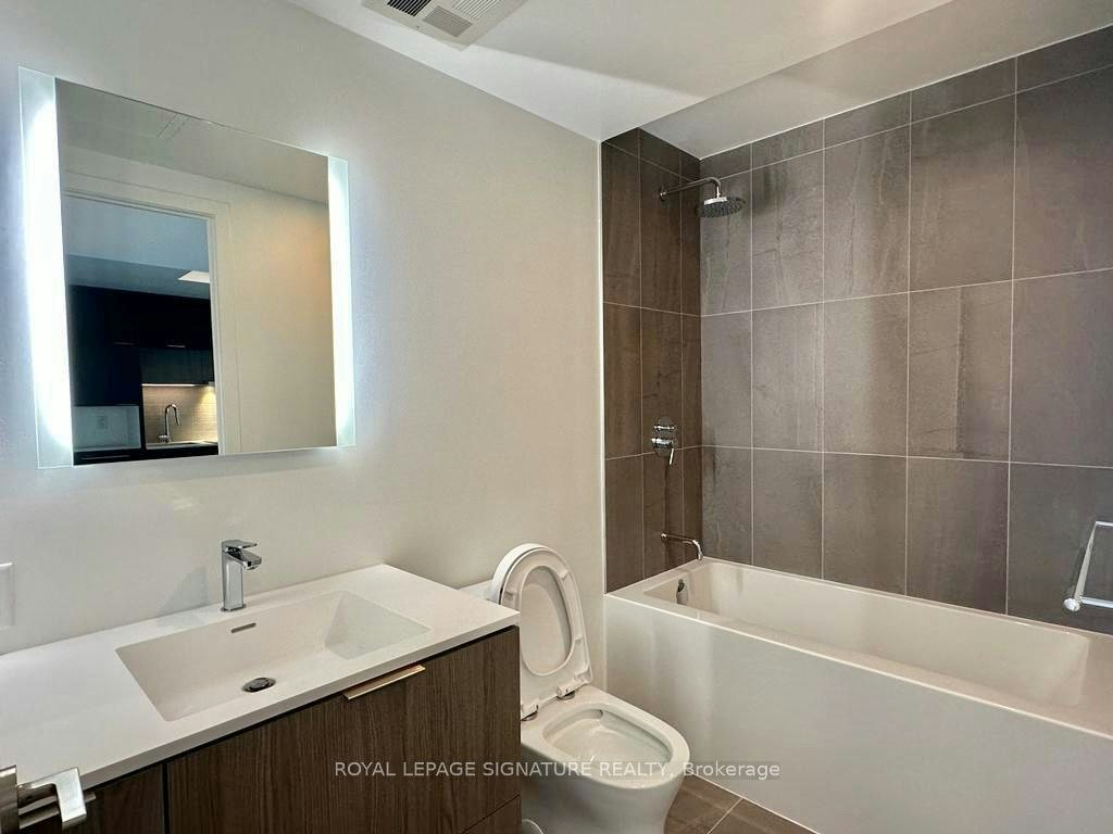 411-185 Alberta Avenue, Toronto, ON, M6C 0A5 - 4
