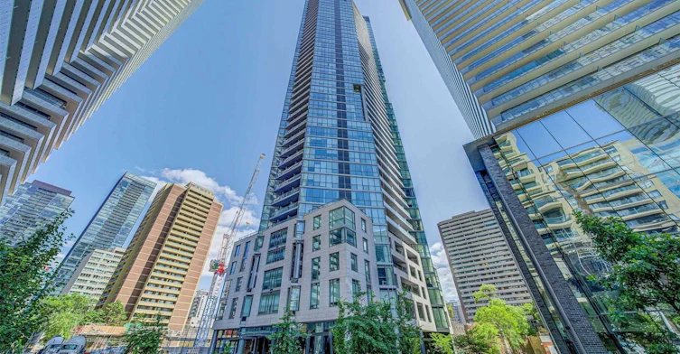 3805-45 Charles Street E, Toronto, ON, M4Y 0B8