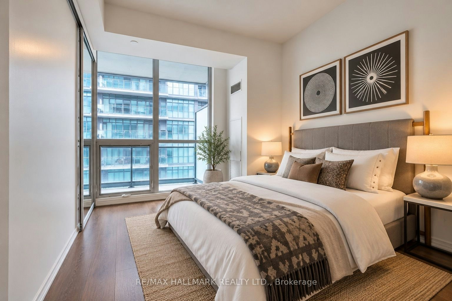 3805-45 Charles Street E, Toronto, ON, M4Y 0B8 - 17