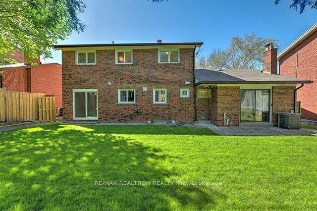 74 Aspenwood Drive, Toronto, ON, M2H 2E9 - 20