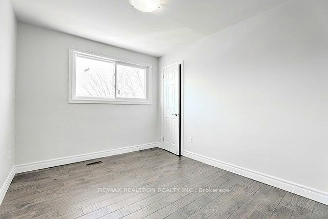 74 Aspenwood Drive, Toronto, ON, M2H 2E9 - 12