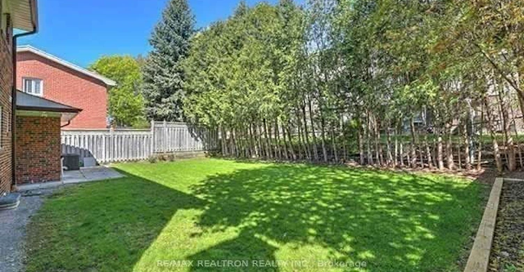 74 Aspenwood Drive, Toronto, ON, M2H 2E9 - 19