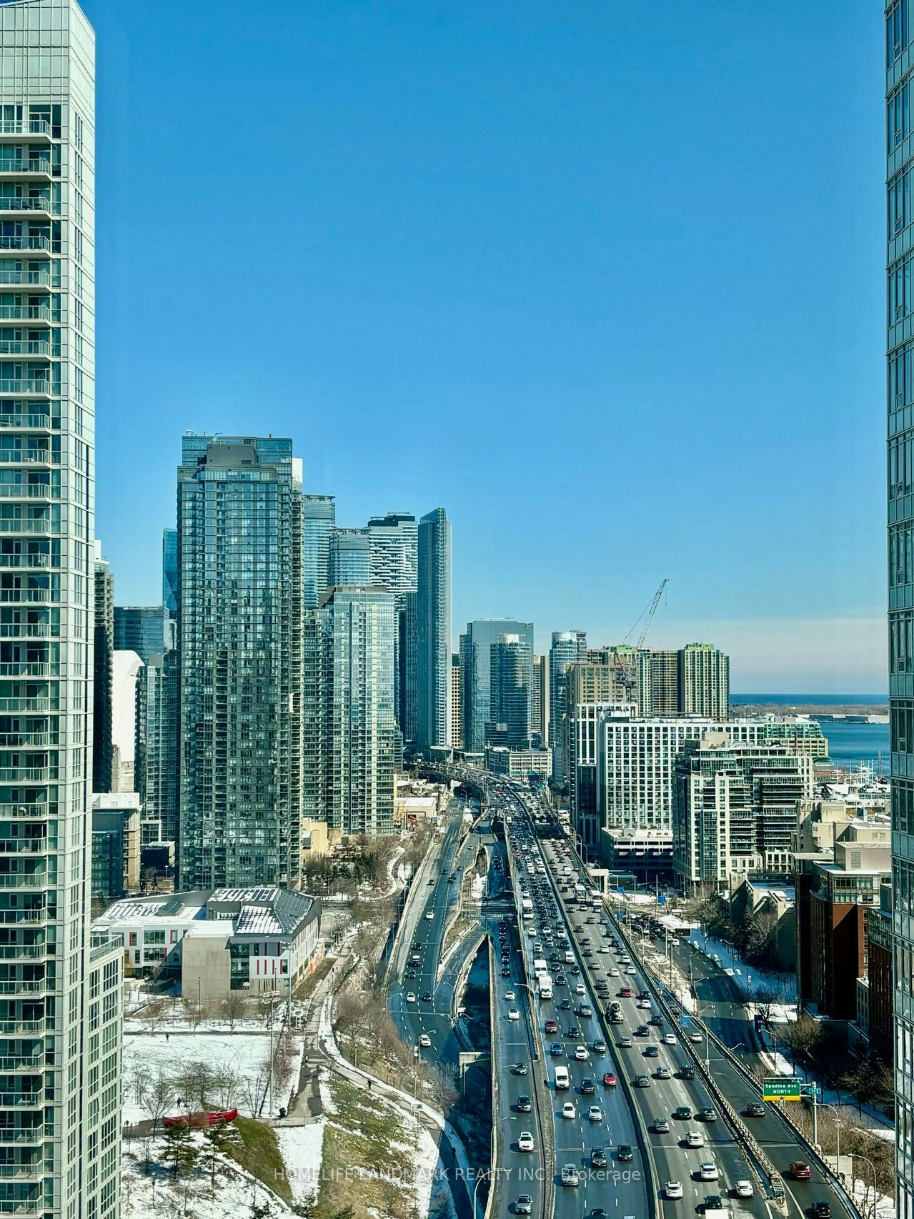 18-19 Bathurst Street, Toronto, ON, M5V 0N2 - 23