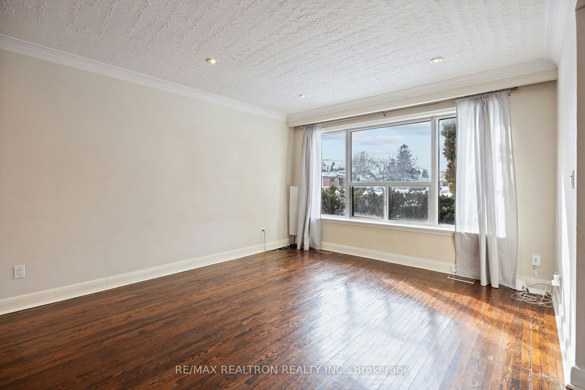 Main-200 Acton Avenue, Toronto, ON, M3H 4H5 - 3