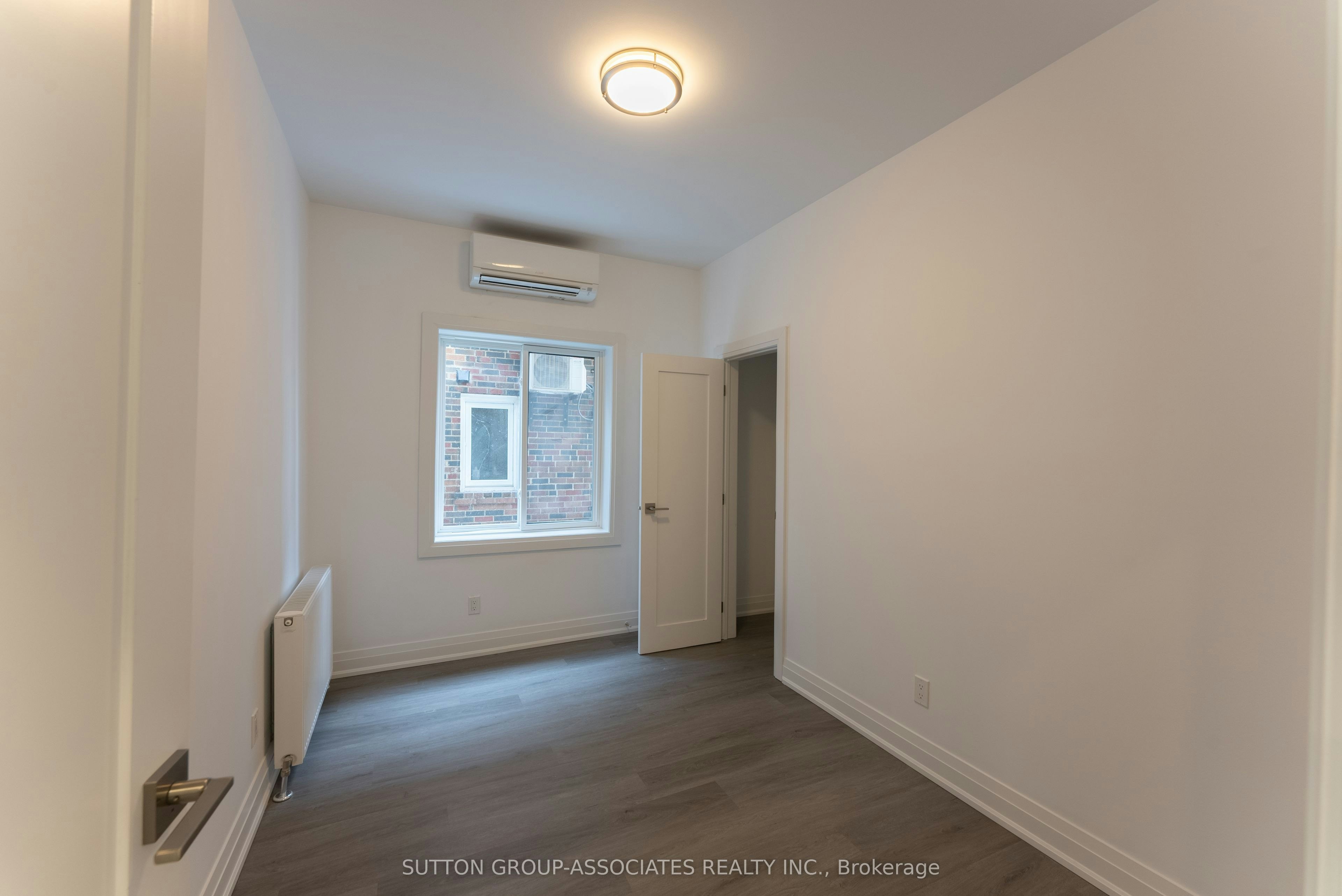 8 Glen Edyth Drive, Toronto, ON, M4V 2V7 - 12