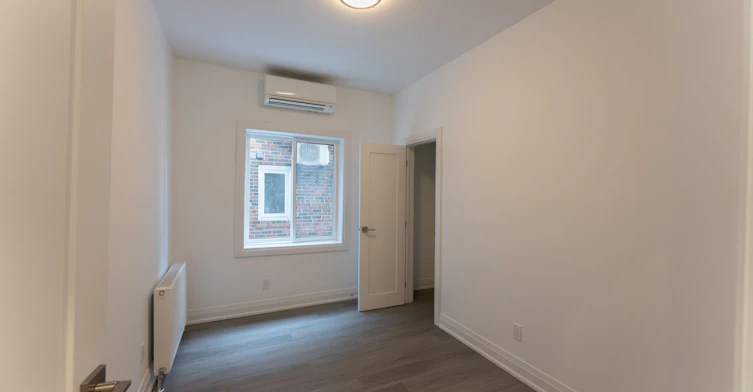 8 Glen Edyth Drive, Toronto, ON, M4V 2V7 - 12
