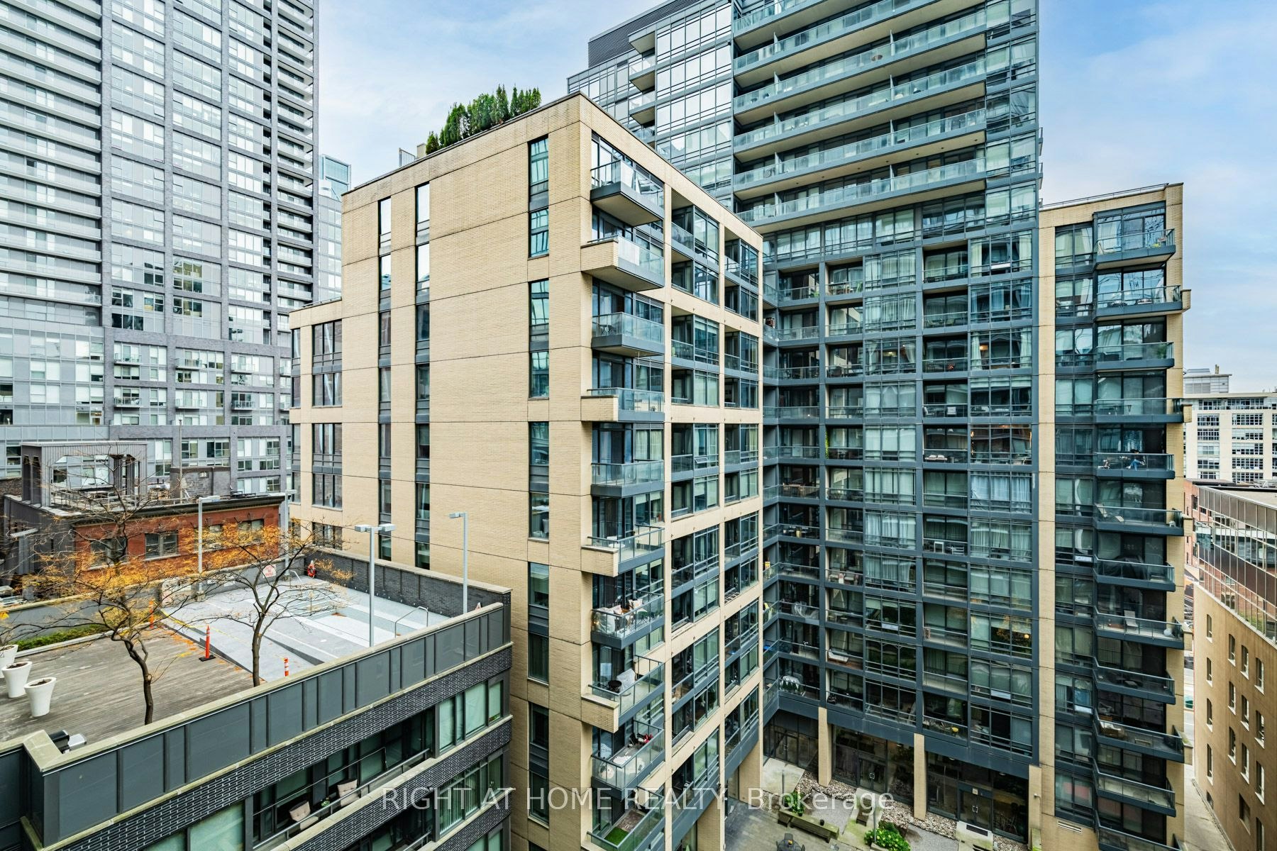 902-8 Charlotte Street, Toronto, ON, M5V 0K4 - 30
