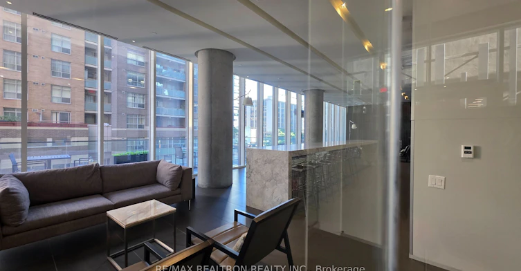 1911-15 Grenville Street, Toronto, ON, M4Y 1A1 - 3