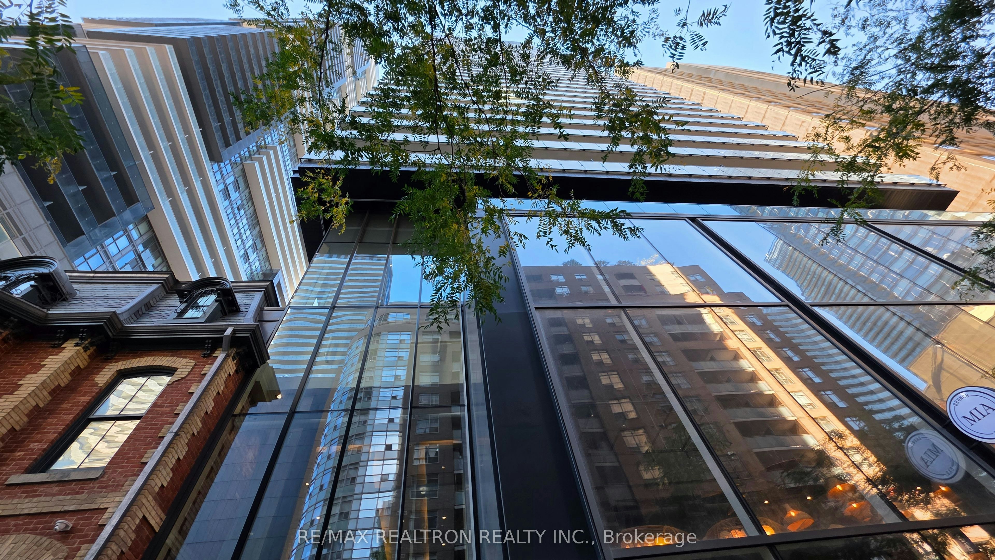 1911-15 Grenville Street, Toronto, ON, M4Y 1A1 - 10