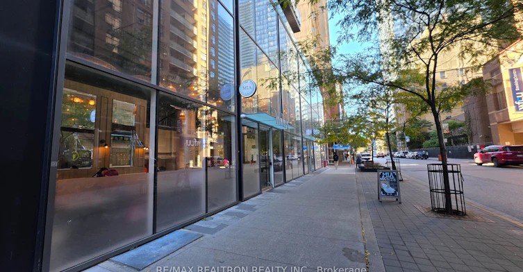 1911-15 Grenville Street, Toronto, ON, M4Y 1A1 - 9